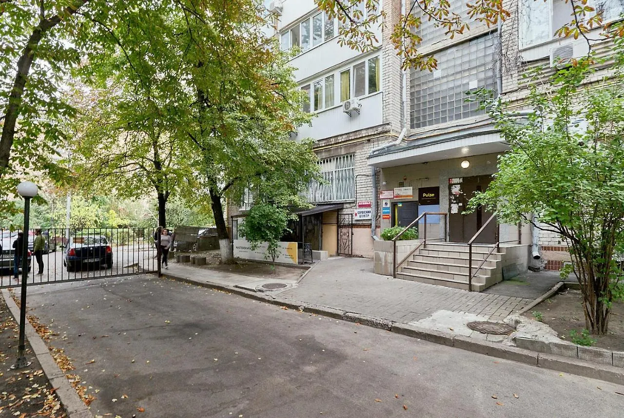 Лофт 100М2 - Три Спальни - Улица Большая Васильковская 80 Метро Олимпийская Kijev